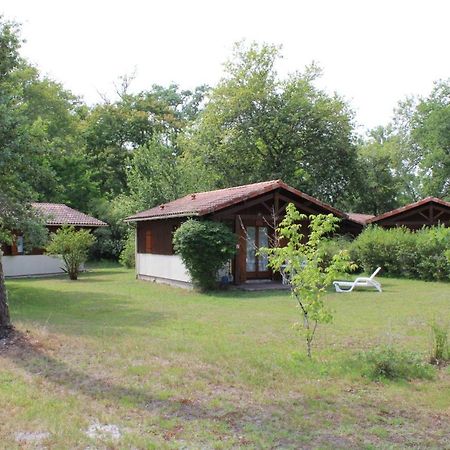 Les Chalets du Gélat, nature et calme Noaillan Esterno foto