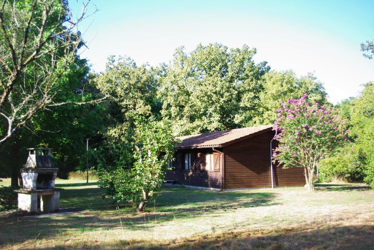 Les Chalets du Gélat, nature et calme Noaillan Esterno foto